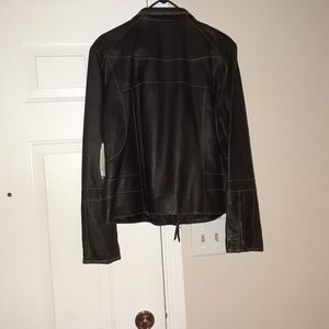 Ladies leather jacket. Made by ana. Size large